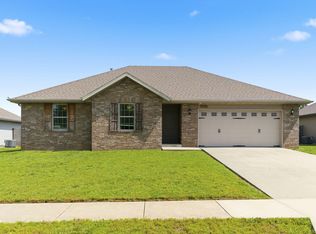 449 W Grace St, Republic, MO 65738