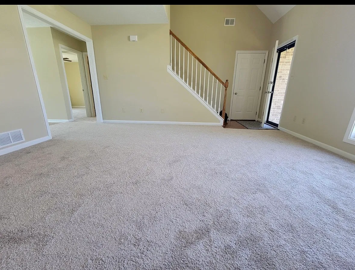 3 bed, 1310 sqft, $1,800 — Photo 4
