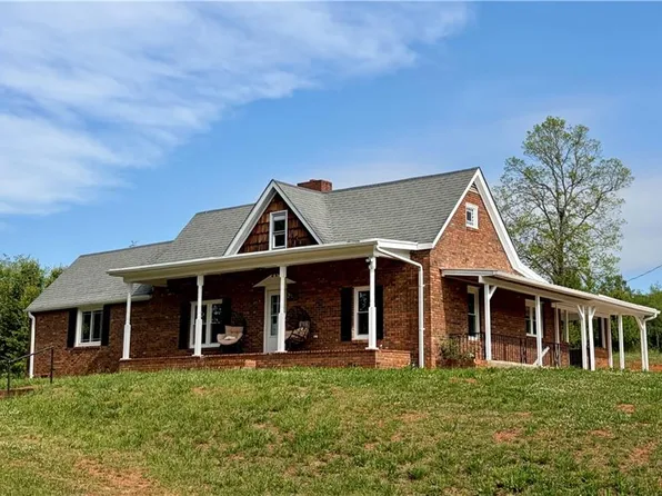 4254 Sparta Rd, North Wilkesboro, NC 28659