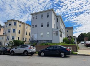 29 Arlington St, Worcester, MA 01604