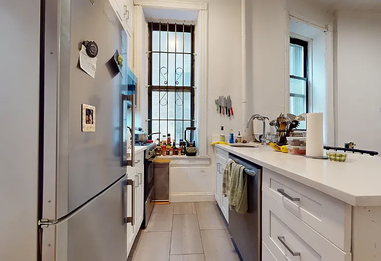 158 W 84th St #1C — Photo 1