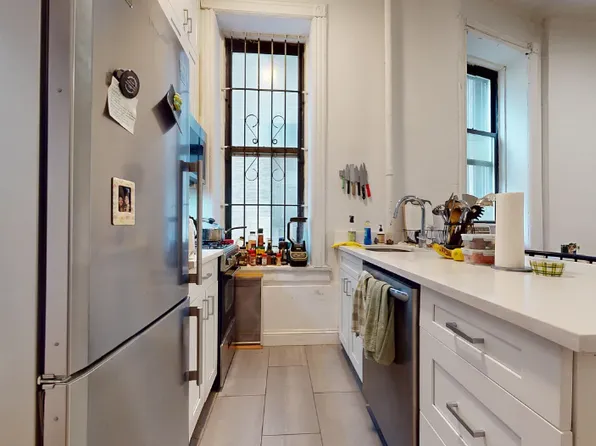 158 West 84th Street image 1 of 13