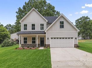 329 Henderson Cir, Harrisburg, NC 28075