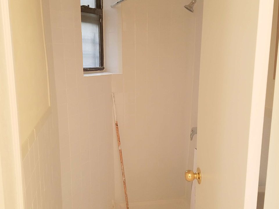 2nd image of 21 Arden St APT 31