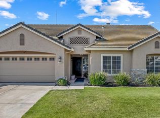 1990 Box Car Dr, Manteca, CA 95337