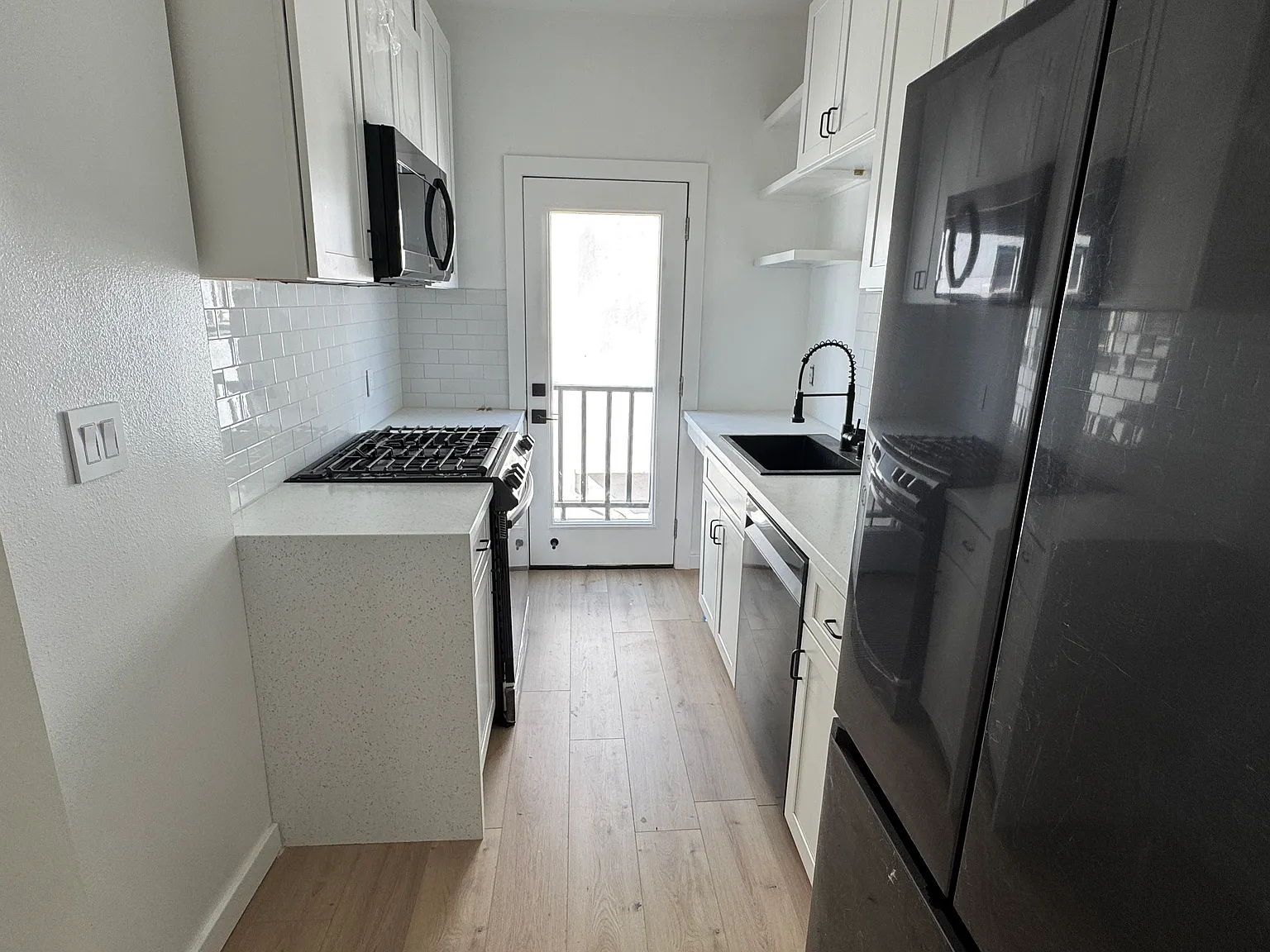 1255 S Muirfield Rd — Photo 3