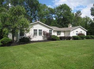 1347 Harris Rd, Webster, NY 14580