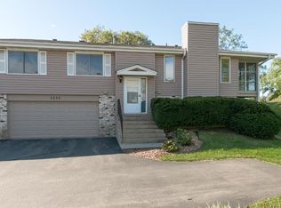 5253 Beachside Dr, Minnetonka, MN 55343