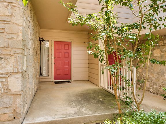 3rd image of 829 W BITTERS RD APT 501