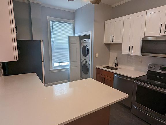 2nd image of 133 W Sharpnack St Floor 1
