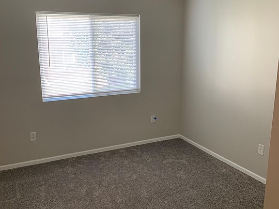 4th image of 10325 Essex Dr Unit 7