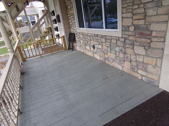 3rd image of 171 Bay St #5