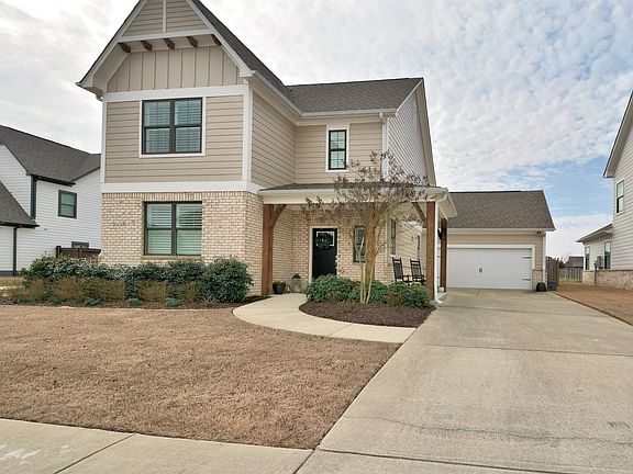 2nd image of 842 Griffin Park Cir