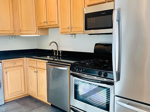 3rd image of 3024 Wisconsin Ave NW APT 106