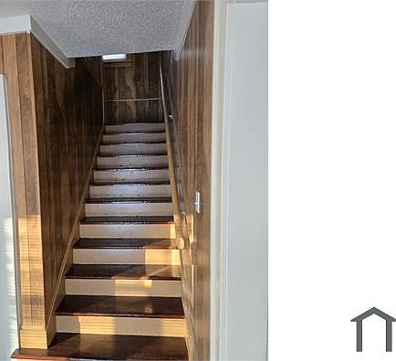 4th image of 2404 E 69th Ter