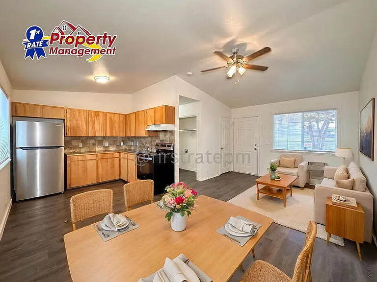 121 W Madison St #101 — Photo 7