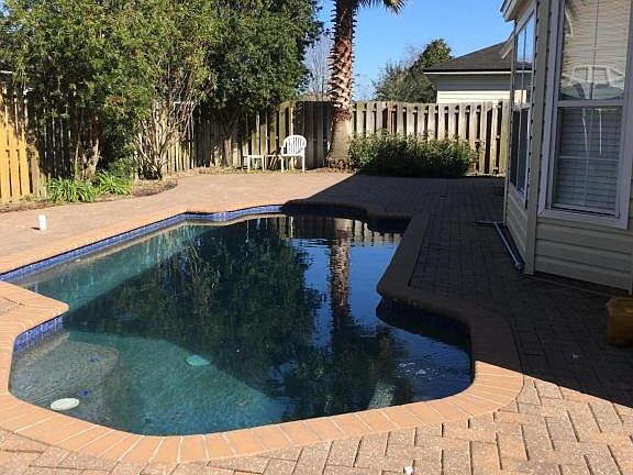 3rd image of 566 Mackenzie Cir