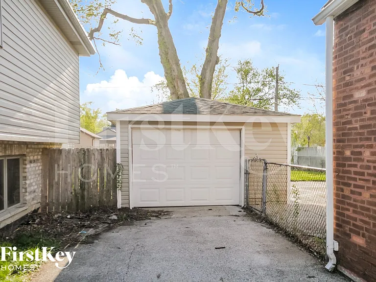 15006 Avers Ave — Photo 14