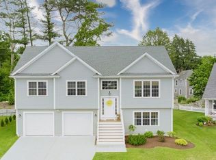10 Carousel Ter, Dartmouth, MA 02747
