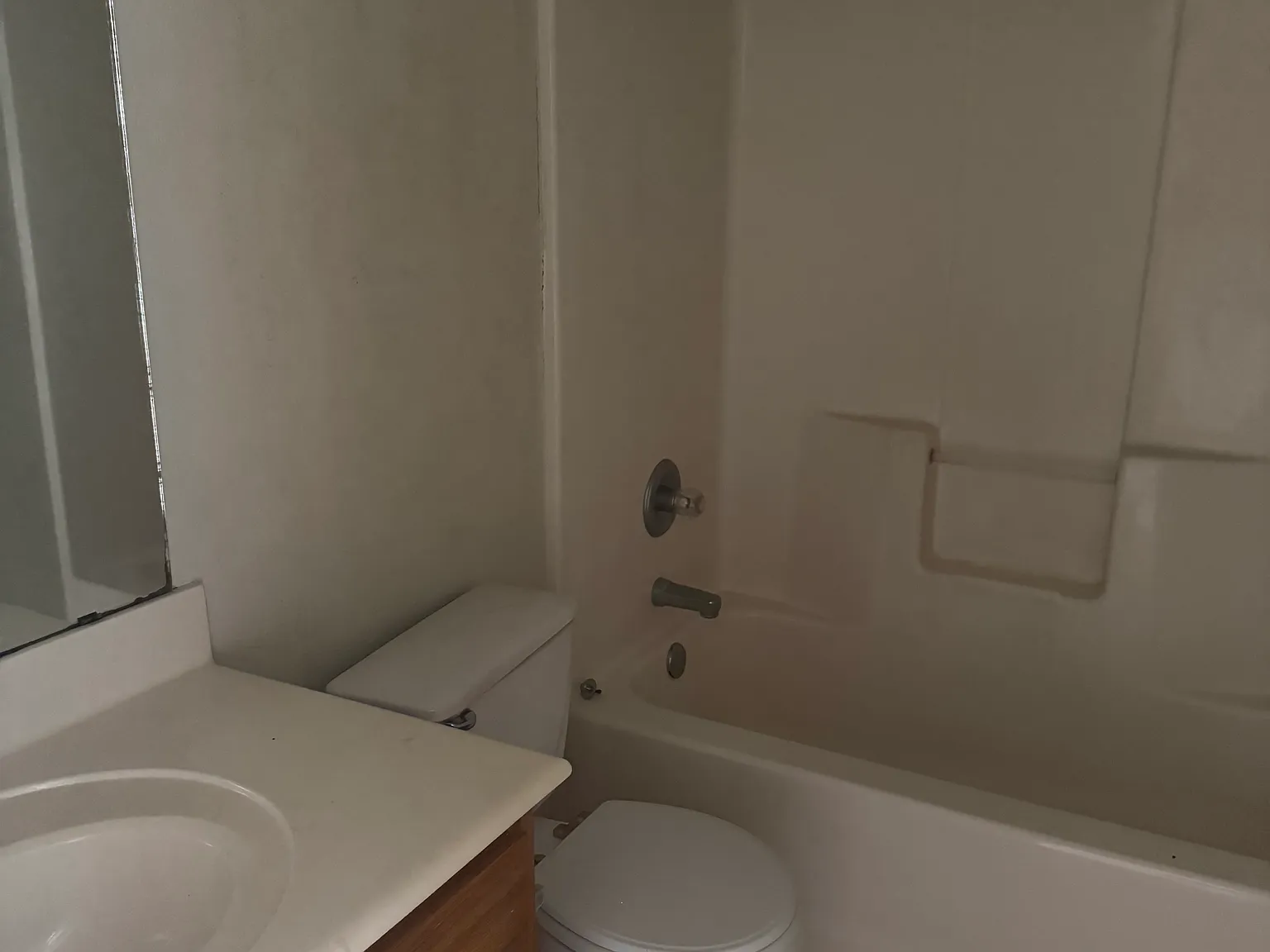 3 bed, 1.5 bath, 1155 sqft, $1,250 — Photo 3