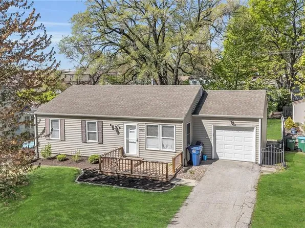 5732 Nall Ave, Roeland Park, KS 66202