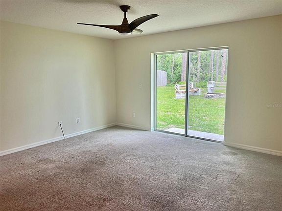 4th image of 17 Reidel Ln