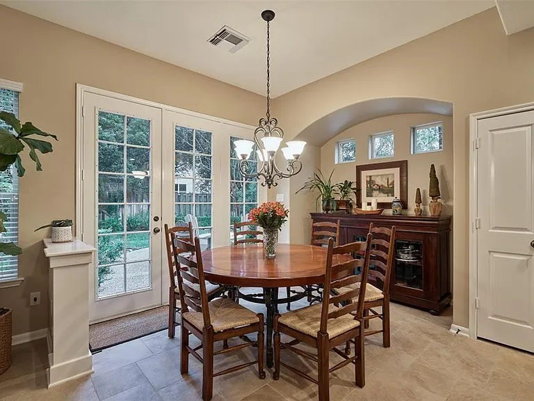 43 S Longsford Cir — Photo 10