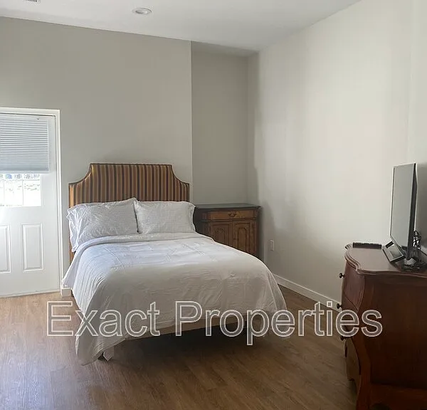 10875 N Allen Way #1 — Photo 7