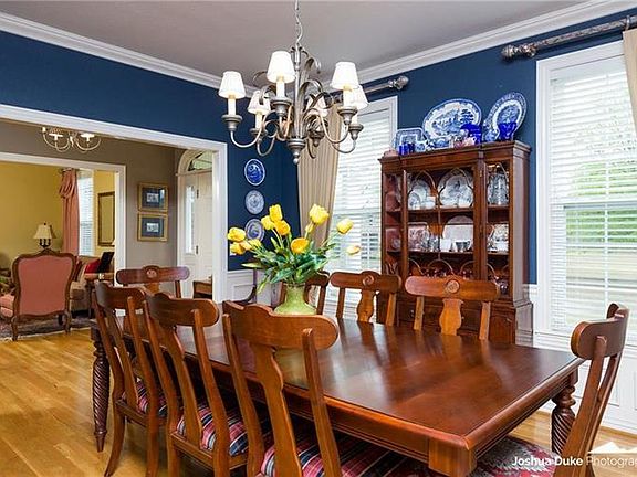 4th image of 419 Riverlyn Dr
