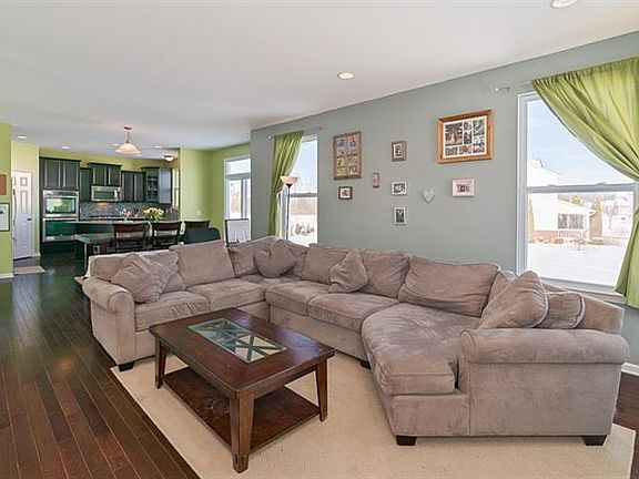 5th image of 4943 Gingko Dr
