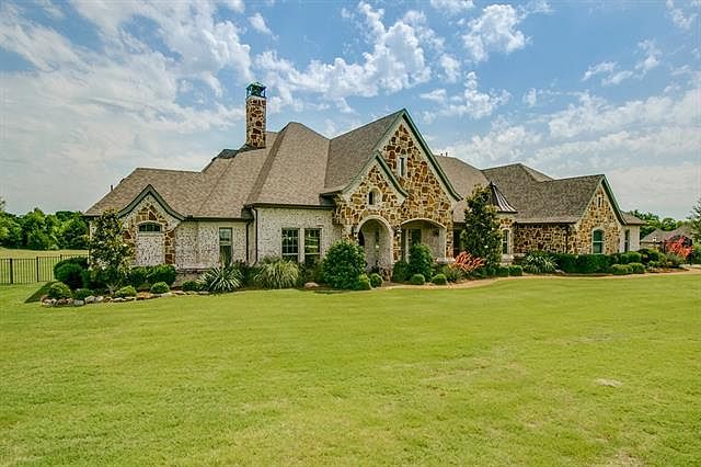 1st image of 2681 Twelve Oaks Ln