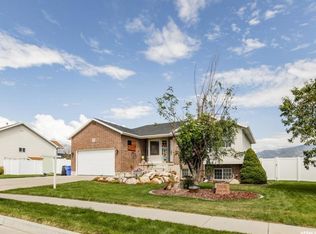 2746 N 2500 W, Farr West, UT 84404