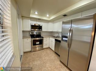 3000 S Course Dr APT 402, Pompano Beach, FL 33069