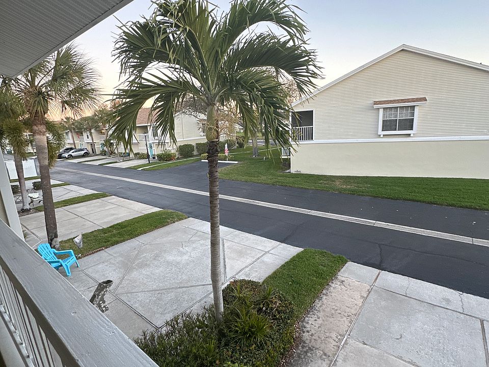 1st image of 210 Sun Vista Ct N