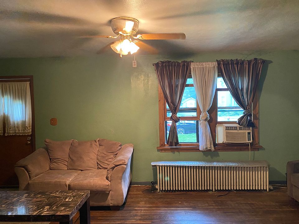 427 Pennsylvania Ave, Aurora, IL 60506 Zillow