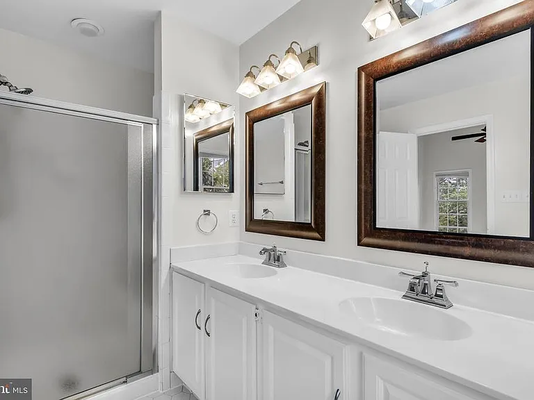 6618 Frost Lake Ln — Photo 22