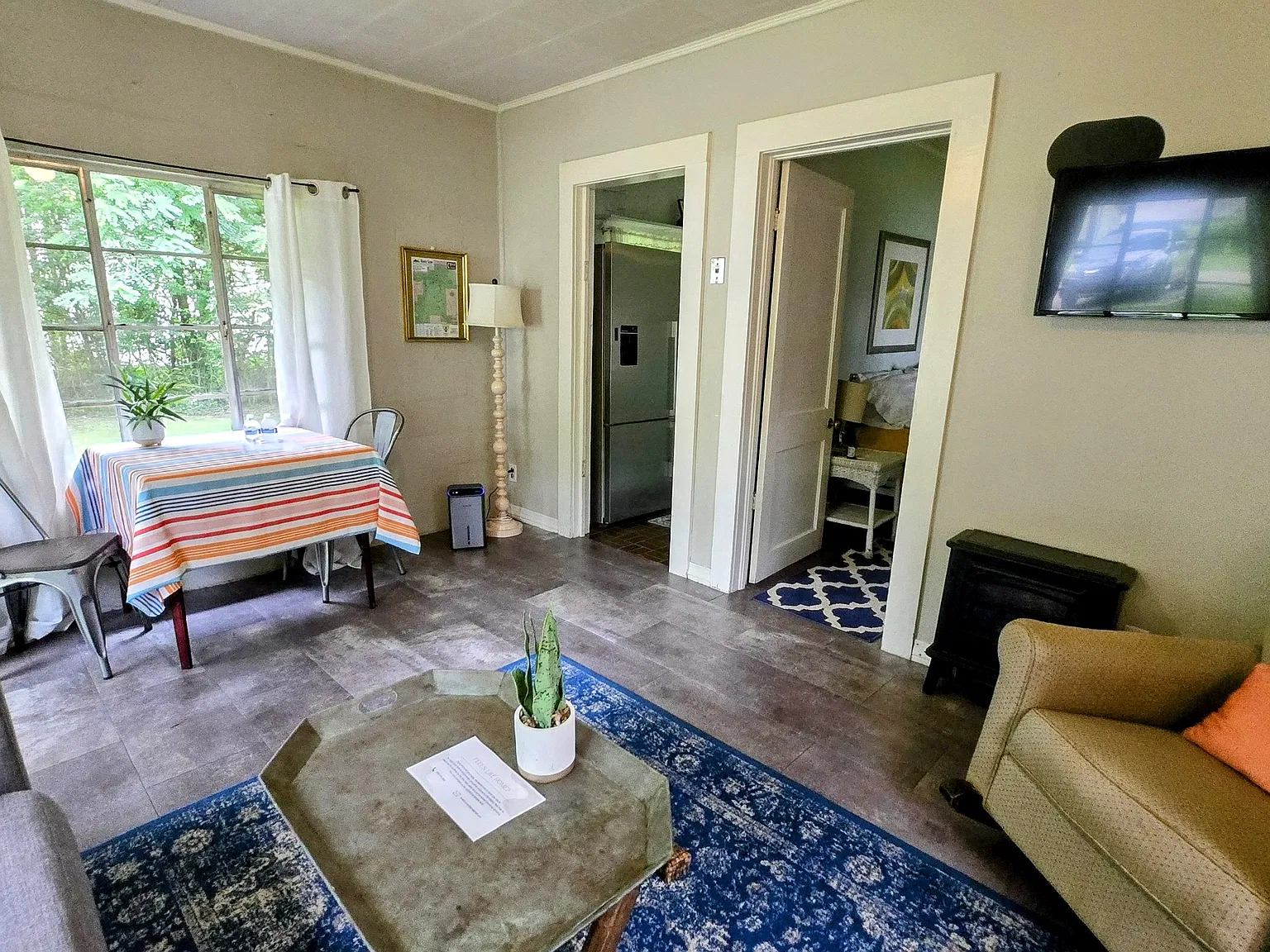1 bed, $1,000 — Photo 2