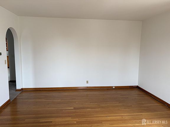 5th image of 123 Heald St #2F