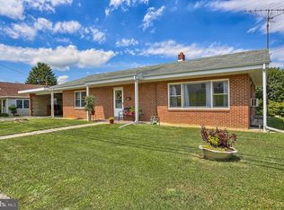 103 Clover Ln, Hanover, PA 17331