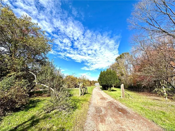 920 Branch Road, Suffield, CT 06078