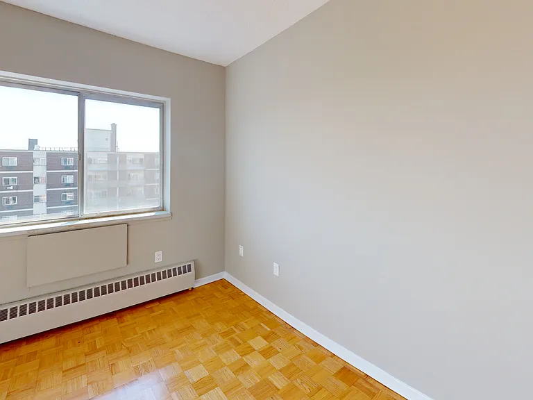 810 Canterbury Ave — Photo 45