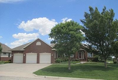 1st image of 410 Briarwood Ln