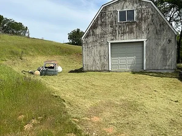 8776 Stinson View Rd, Valley Springs, CA 95252