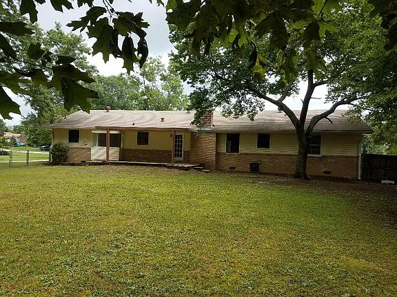 4th image of 2883 Williams Pl