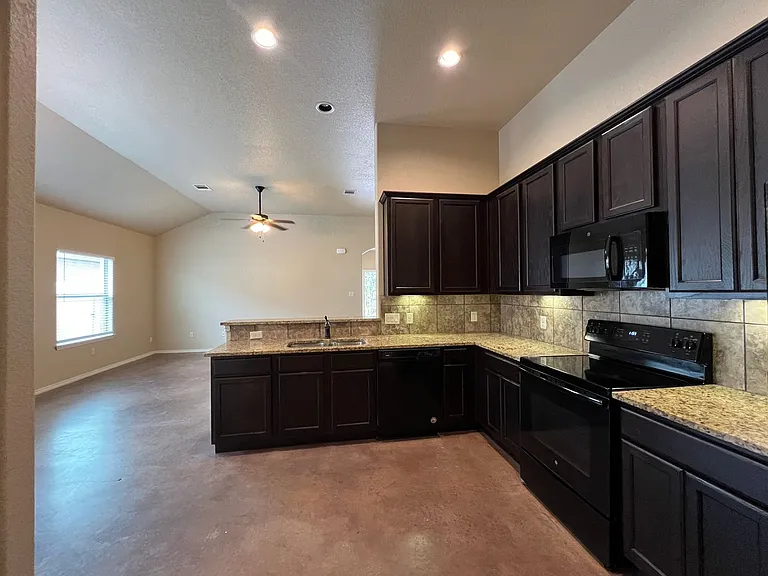 2595 Pahmeyer Rd — Photo 8
