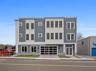 404 Lowell St #7, Wakefield, MA 01880