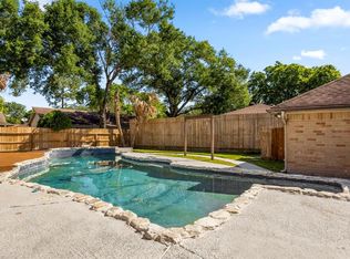 14014 Briar Place Dr, Houston, TX 77077