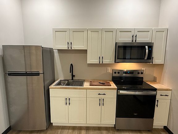 2nd image of 207 Saint Louis St #202