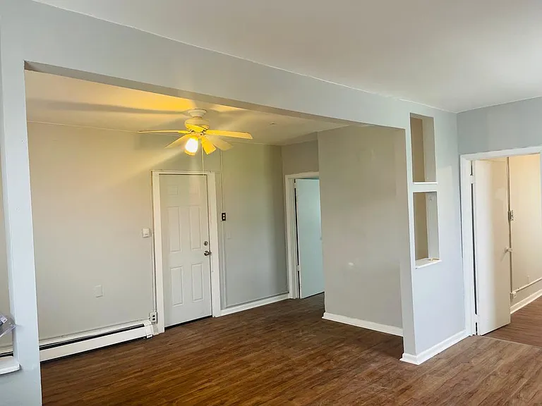 34 Paterson Ave — Photo 2