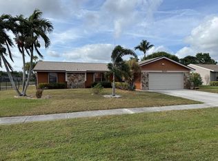 8249 Little Beth Dr E, Boynton Beach, FL 33472